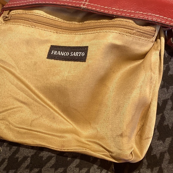 Franco Sarto Red leather crossbody in great pre-owned condition. - Picture 8 of 14